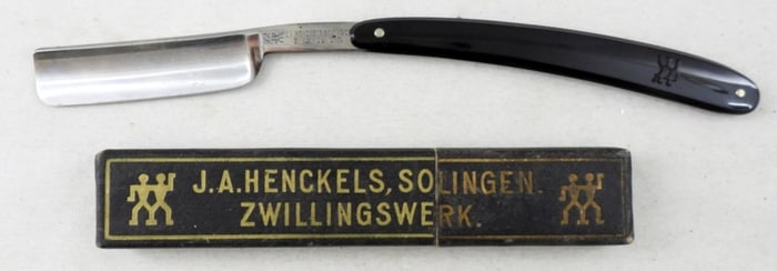 VINTAGE J.A HENCKLES STRAIGHT EDGE RAZOR