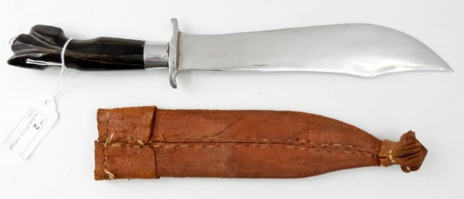 ALADIN STYLE CARVED HANDLE KNIFE