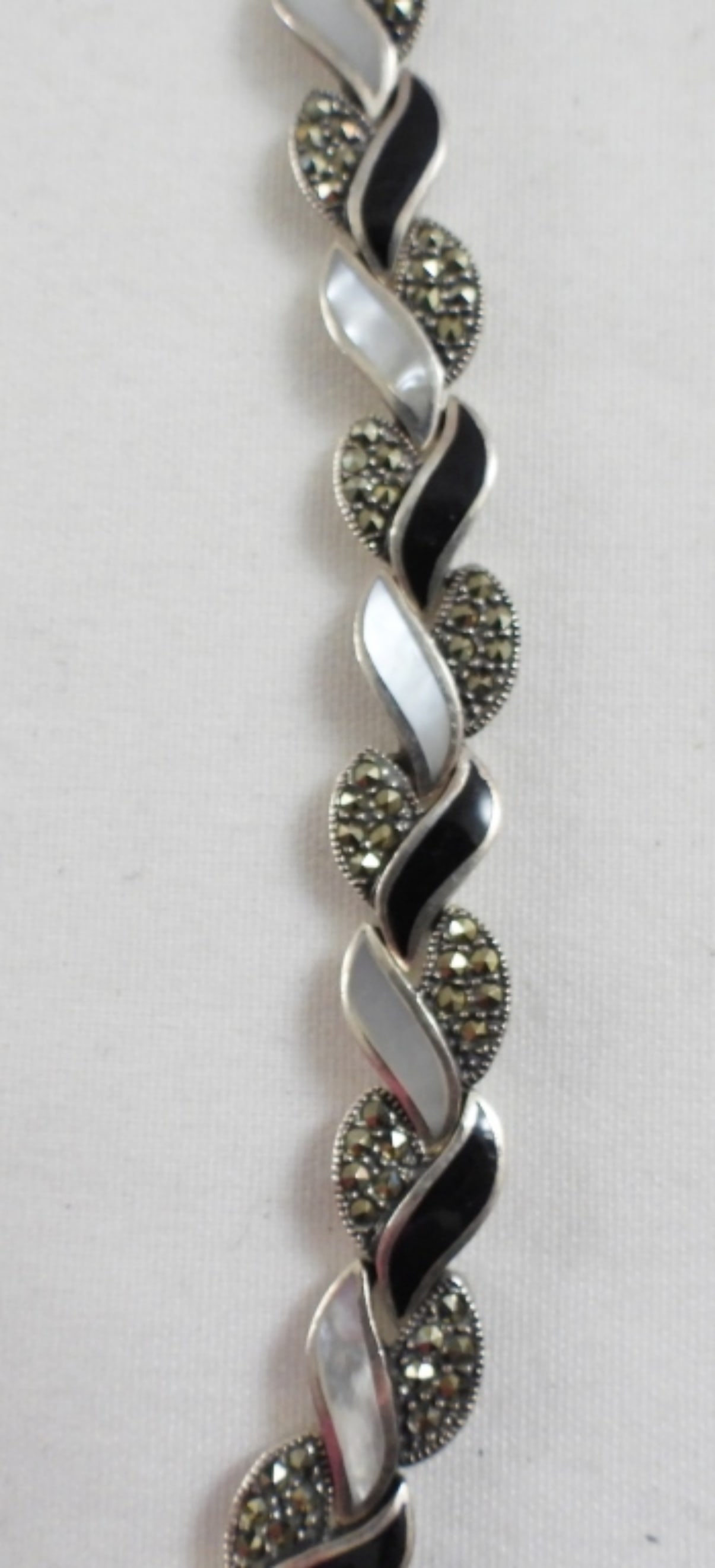 BLACK ONYX &PEARL NECKLACE 925: STUNNING BLACK ONYX & PEARL NECKLACE 925