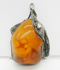 HUGE EGG YOLK AMBER - 800 SILVER