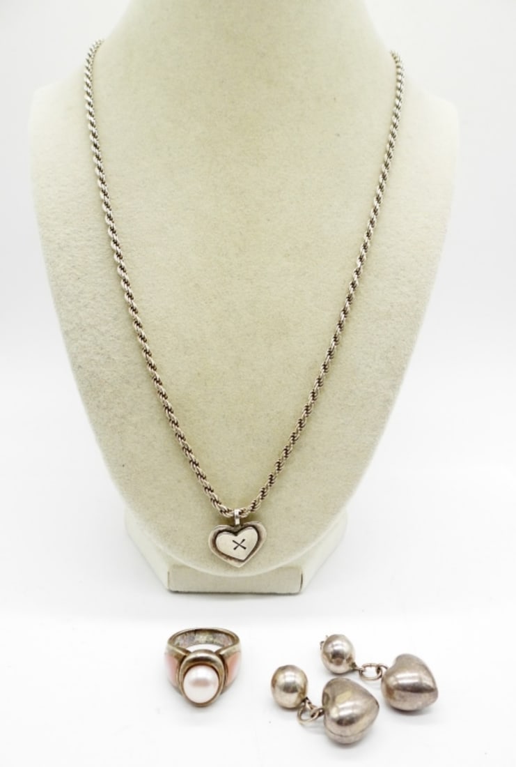 THERESA WOHLFELD NECKLACE & MORE 925: THERESA WOHLFELD STERLING HEART NECKLACE ON A 24" CHAIN. STERLING HEART PIERCED EARRINGS & A RING SIZE 7. 25.9 DWT
