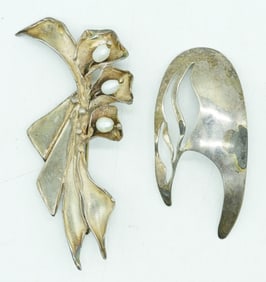TWO VINTAGE STERLING BROOCHES, LARGE