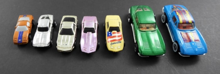 (7) CORVETTE DIE CAST CARS - HOT WHEELS