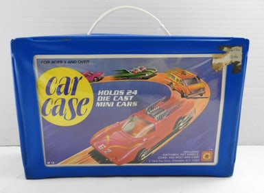 VINTAGE CAR CASE -HOLDS 24 DIE CAST CARS