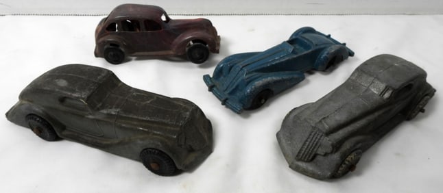 VINTAGE TOY CAR LOT - MANOIL #708,