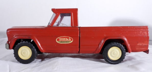 VTG RED JEEP TONKA TRUCK