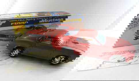 VINTAGE FORD MUSTANG BUMP'N GO