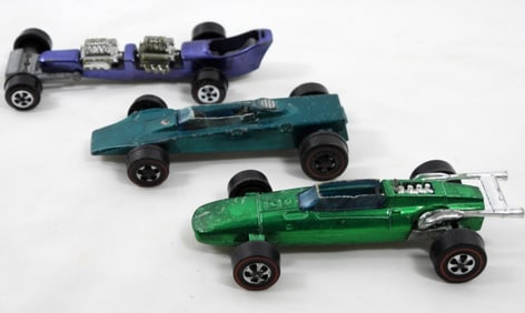(3) JOHNNY LIGHTNING & HOTWHEELS
