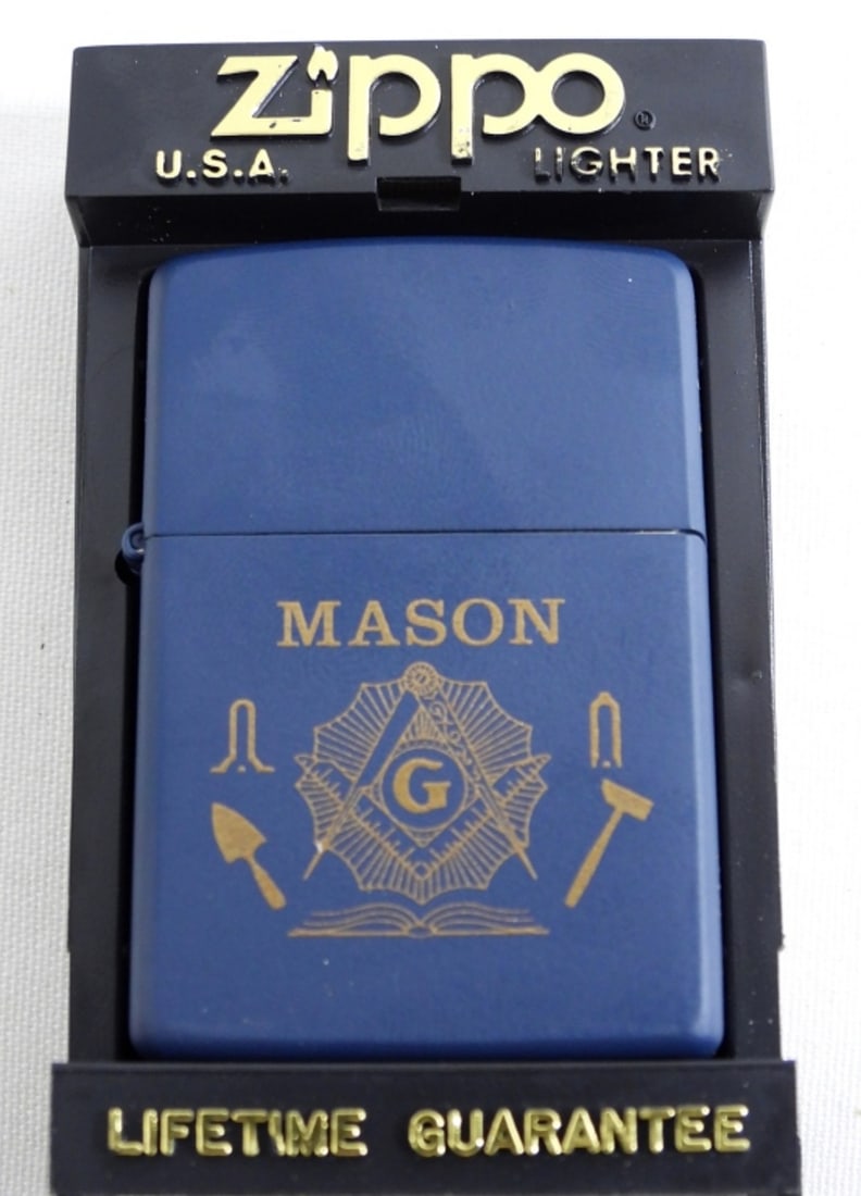 1994 SEALED FREEMASONRY ZIPPO LIGHTER: IN A ZIPPO BOX. WITH ETCHED LOGO