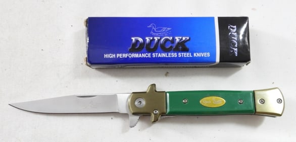 (1) GREEN DUCK STAINLESS STEEL POCKET KNIFE