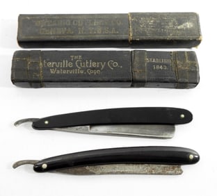 VINTAGE RAZOR LOT (2)