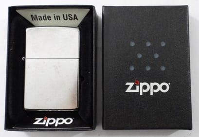 2015 UNFIRED REG STREEET CHROME ZIPPO