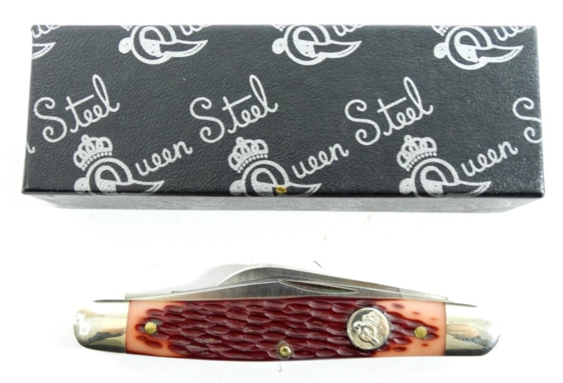 QUEEN CUTLERY 9 BLACK CHERRY POCKET KNIFE (1 of 2)