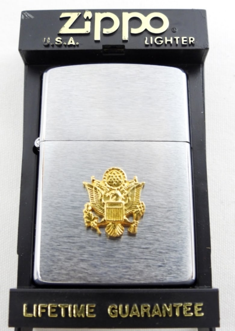 1995 MILITARY SERIES ZIPPO (1 of 3)