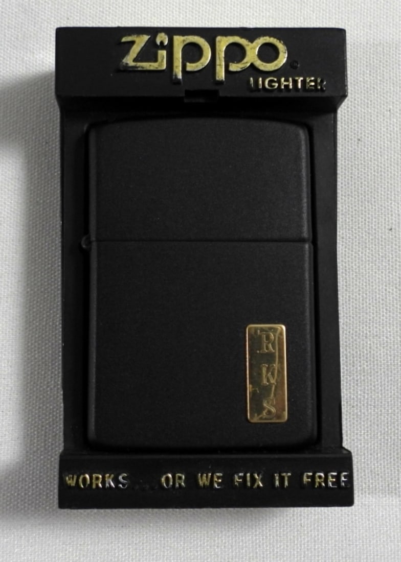 1989( UNFIRED) BLACK MATTE ZIPPO IN CASE: 1989( UNFIRED) BLACK MATT ZIPPO IN CASE (ENGRAVED RKS)