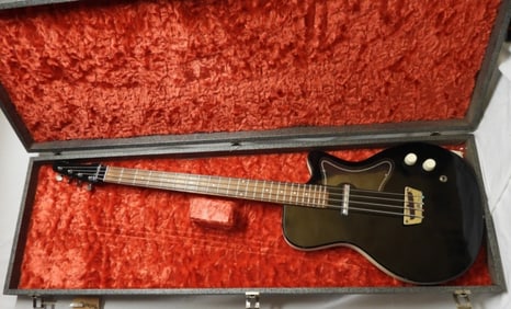 SILVERTONE BASS MODEL U1