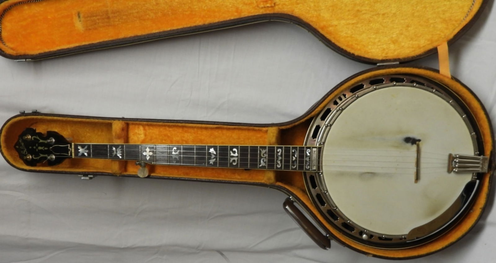 GIBSON MASTERTONE 5 STRING (1 of 6)