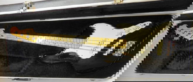 FENDER BASS JAZZ BASS