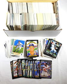 ASSORTED BASEBALL CARDS LOT 900+