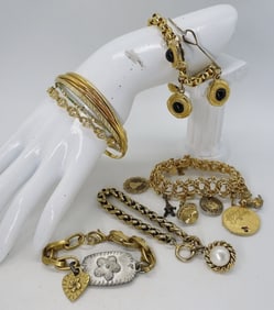 (10) GOLD TONE BRACELETS