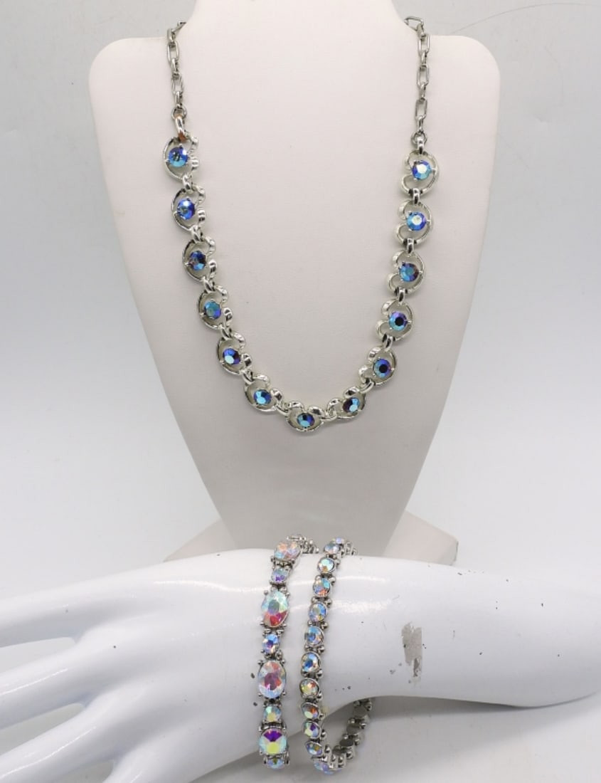 FUN SPARKLY NECKLACE & BRACELETS (1 of 1)