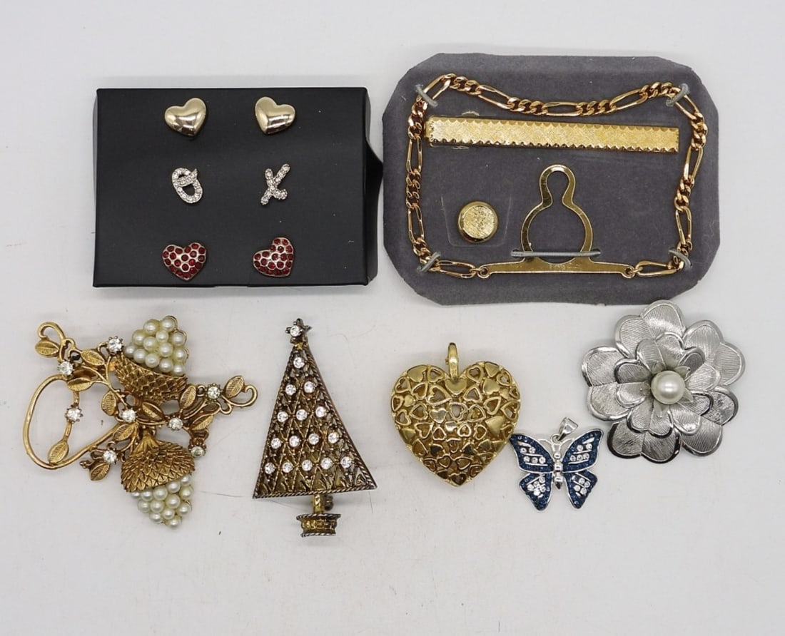 MIXED LOT OF EARRINGS, PINS & MENS STUFF (1 of 2)