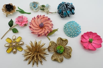 (10) VTG FLORAL SHAPED BROOCHES