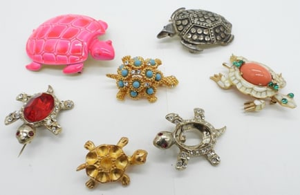 (7) VTG TURTLE BROOCHES
