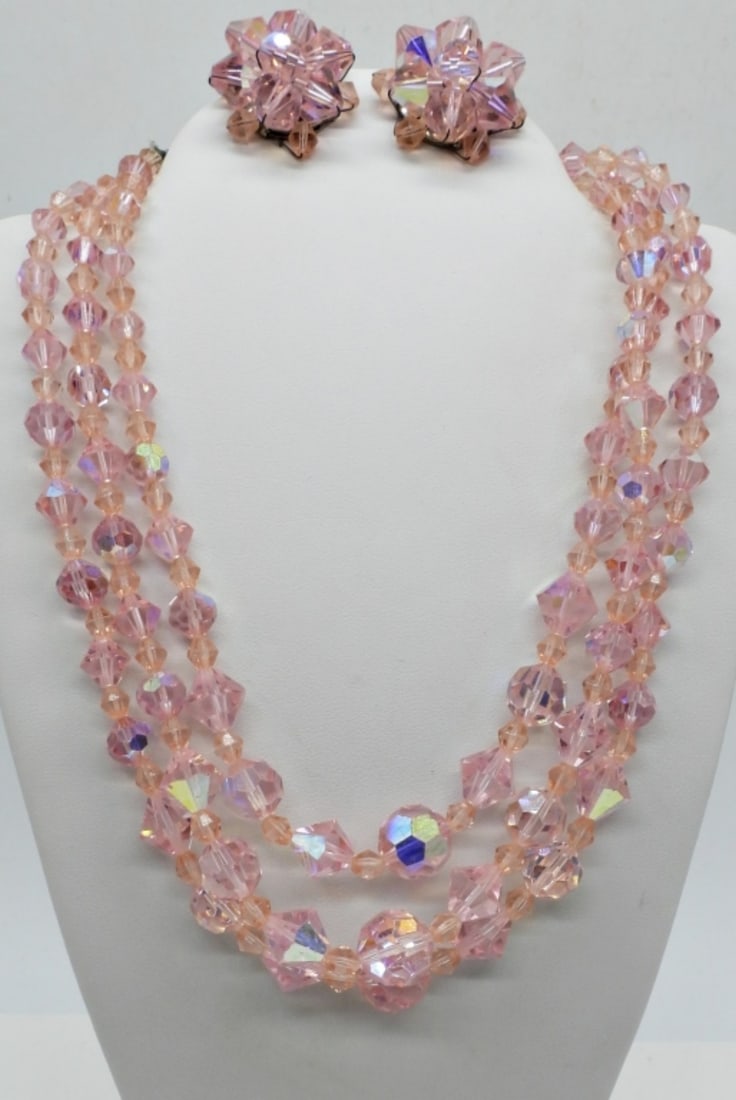 PRETTY PINK VTG NECKLACE EARRING SET (1 of 1)