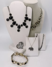 BLACK & SILVER FASHION LOT