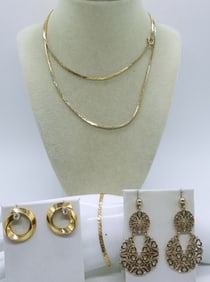 4 PIECE LADIES GOLD TONE SET