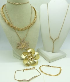 GOLD TONE FASHION NECKLACES & MORE