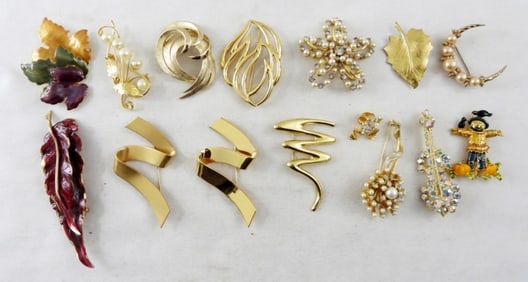 (15) VTG BROOCHES