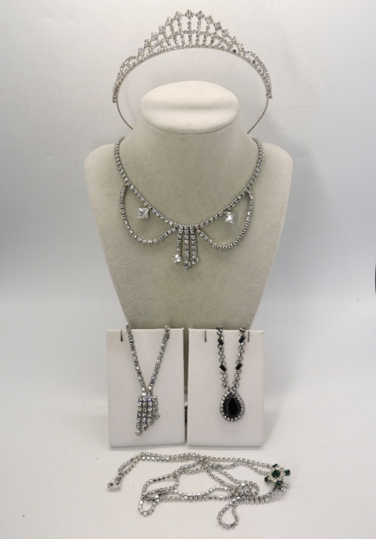 RHINESTONE TIARA  & MORE (1 of 4)