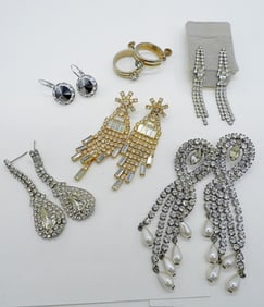 (6) VTG RHINESTONE EARRINGS