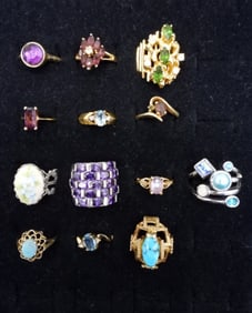 (13) GEMSTONE FASHION RINGS