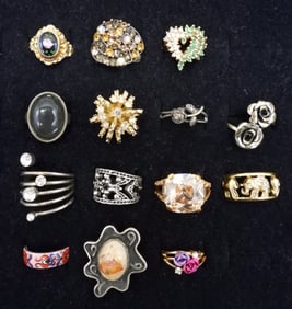 (14) FASHION RHINESTONE GEMSTONE RINGS