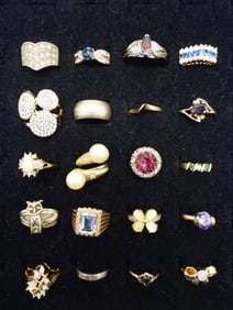 (20) GOLD TONE FASHION RINGS