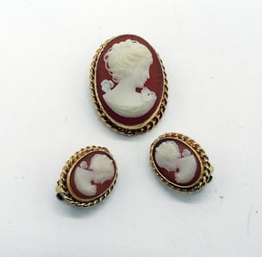 GOLD TONE CAMEO PIN & EARRINGS