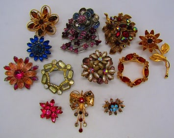 (12) VTG RHINESTONE FLOWER BROOCHES