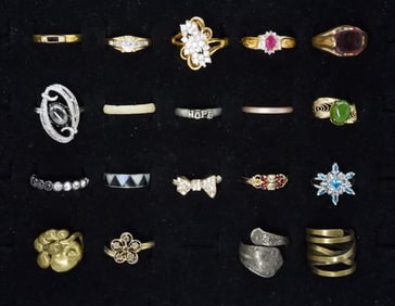 (20) FASHION RINGS