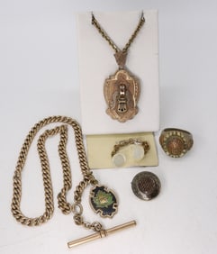 (5) ANTIQUE PIECES OF JEWELRY