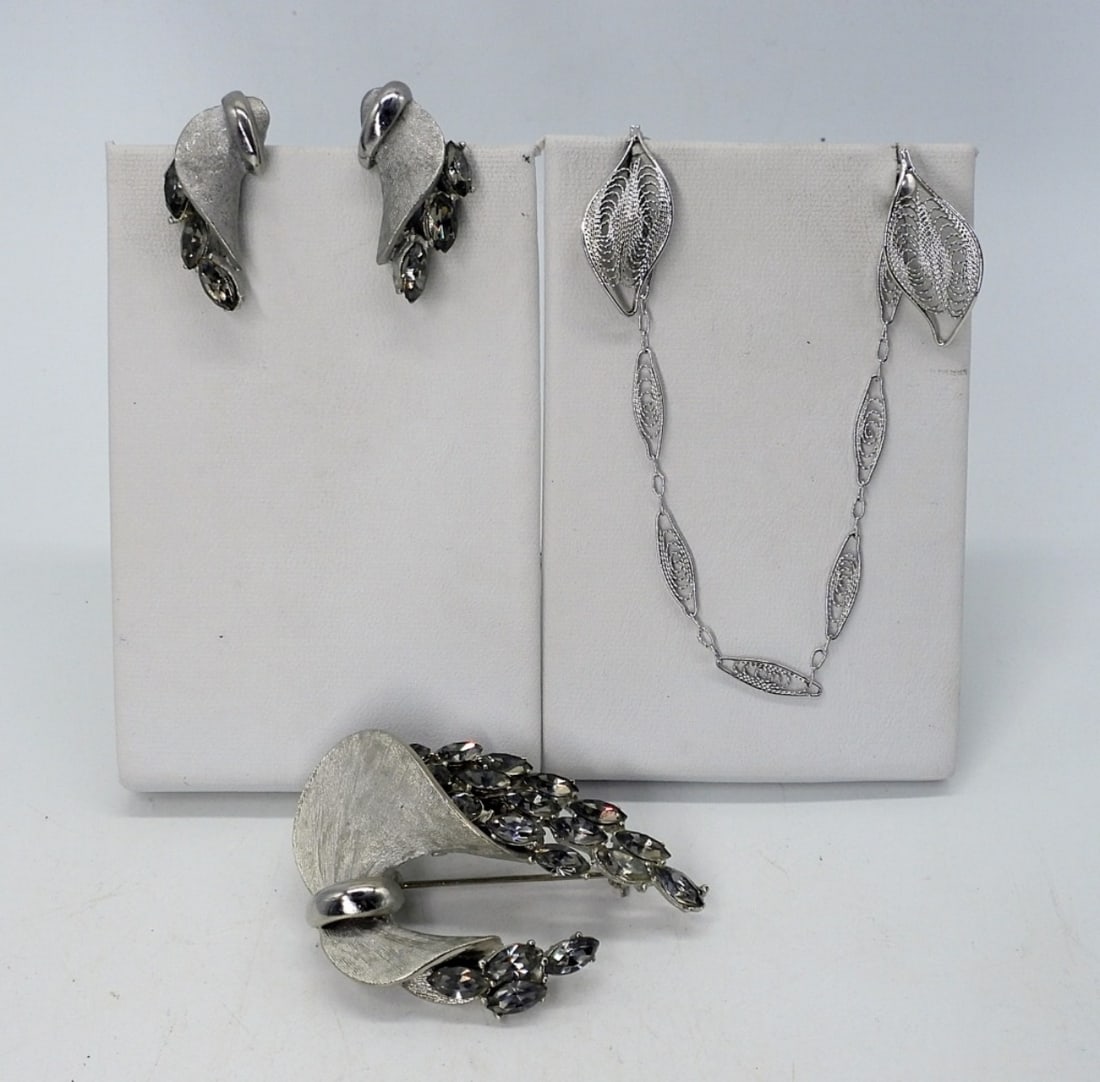 VTG RHINESTONE SET + (1 of 1)