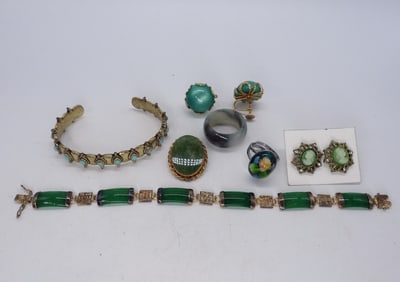 (7) VINTAGE GREEN GEMSTONE JEWELRY