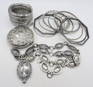 SOUTHWEST METAL BELT, COMPACT & MORE