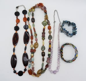 (5) GEMSTONE & GLASS BEADED PIECES