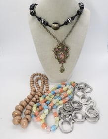 SARAH COVENTRY  NECKLACE & 4 MORE