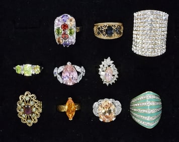 (10) PRETTY GEMSTONE FASHION RINGS