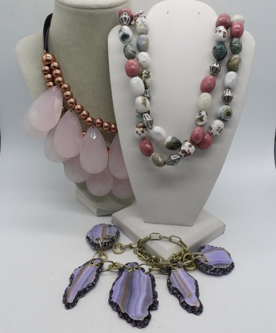 JOAN RIVERS, CAROLYN POLLACK NECKLACES (1 of 4)