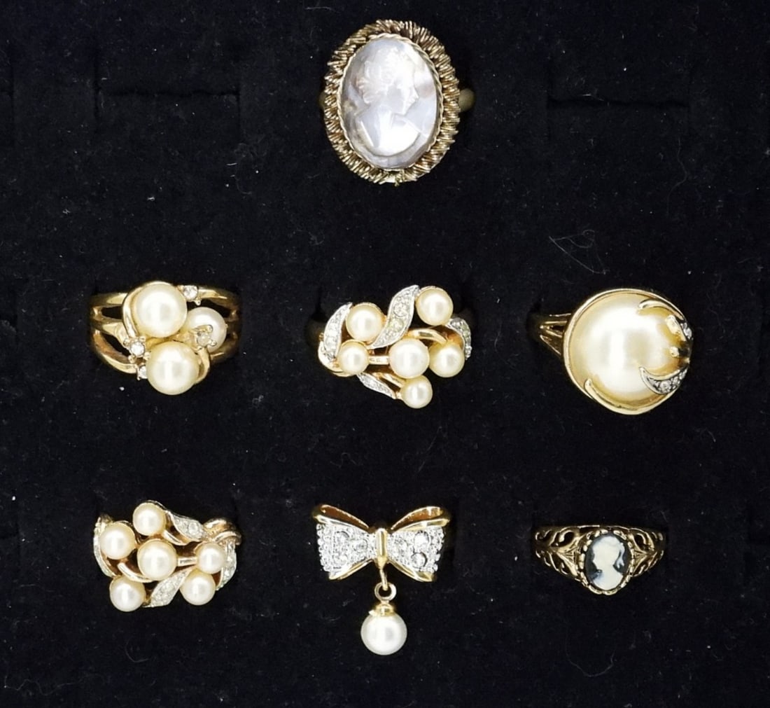 PEARL & CAMEO FASHION RINGS (1 of 2)